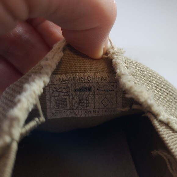 Crocs Santa Cruz Canvas Slip-On Shoes Loafers Men's 9 Tan Khaki Distressed Vibe - Picture 10 of 10